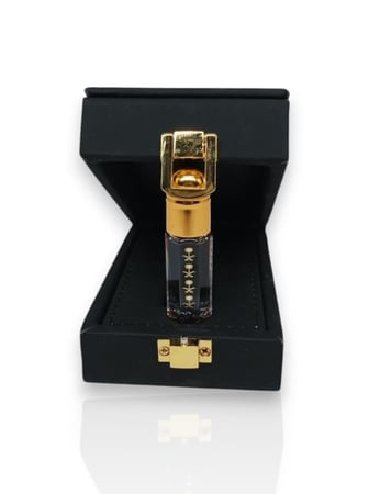 دهن عود ماليزي