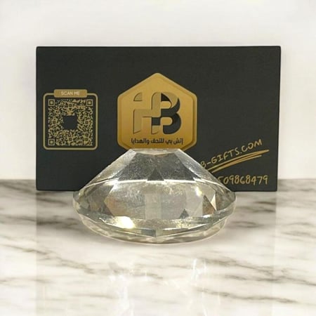 حامل البطاقات على شكل كريستال