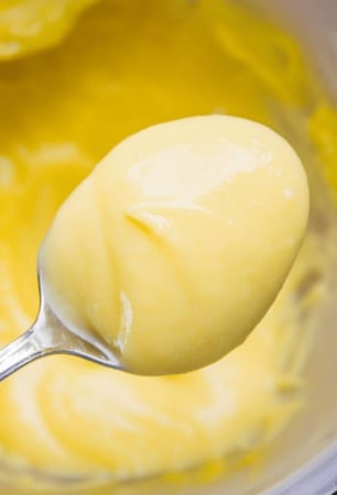 زبدة ماعز طبيعية