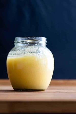 سمن ماعز خالي من الإضافات