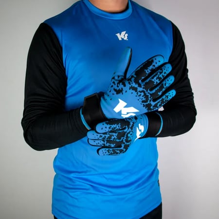 طقم حارس مرمي