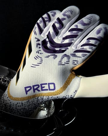 قفاز اديداس بريداتور برو