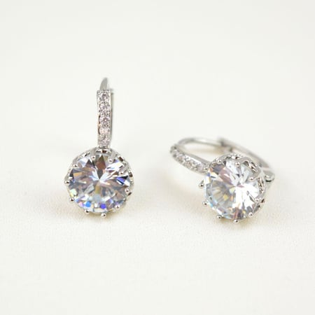 [E011] حلق مطلي بالذهب