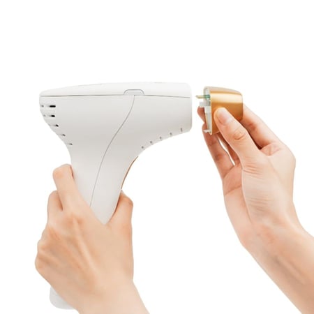 عدسة علاج حب الشباب  جهاز ليز اي مووي كفاءة وفاعلية مصرح به ضمان ذهبي