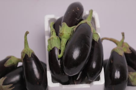 باذنجان (بأحجام مختلفة)