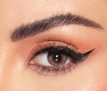 عدسات امارا عبوة من عدستين بانثر اي ايوا