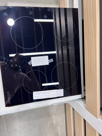 POMPE موقد كهرباء 60 سم 4 عیون زجاج سیرامیك أسود التحكم أمامي باللمس - أمان - قفل أطفال - مؤقت التحكم بمستوى الحرارة ایطالي