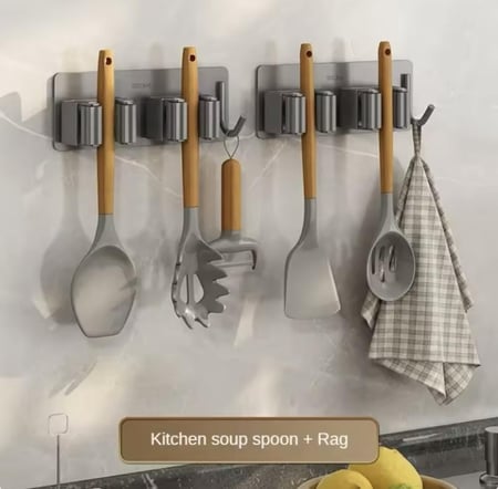 منظم مثبت على الحائط مصمم لتعليق أدوات التنظيف والملحقات.