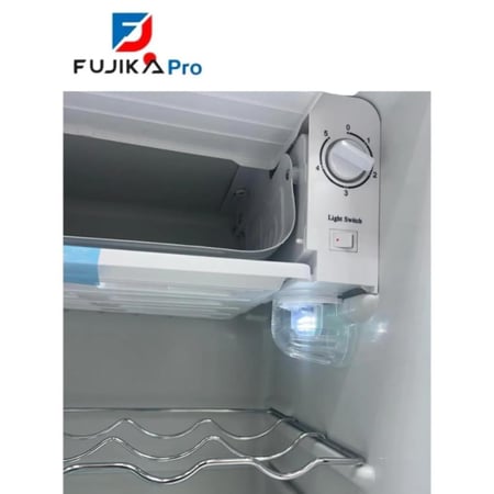 فوجيكا برو ثلاجة صغيرة باب زجاجي مع فريزر علوي - 3 قدم مكعب - 90 ليتر - أسود - FJ-301