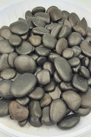 حصى اسود مصقول