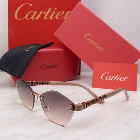 نظارة ماركة كارتير نسائيه