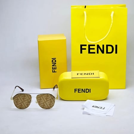 نظارة ماركة فندي مع الملحقات