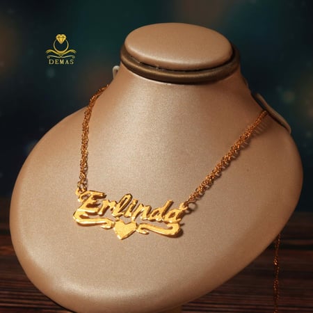اسمك بالذهب عيار 18