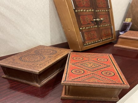 صناديق خشبيه بزخارف نجدية