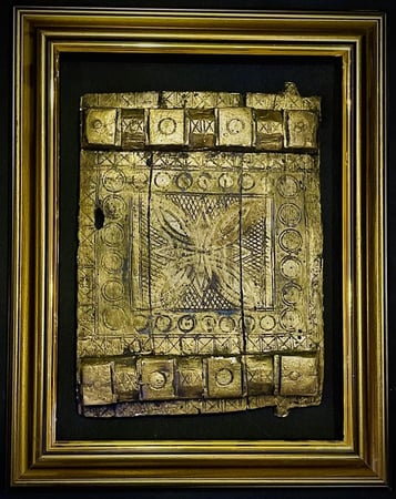 باب المصك والمحكمه والتجوري النجدي  نحت على الجبص