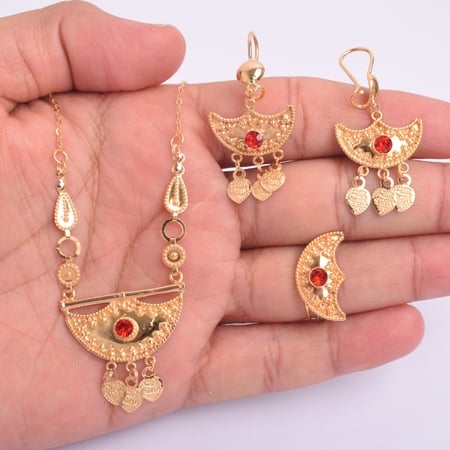 نص طقم ذهب-الوزن 14.31-عيار 21