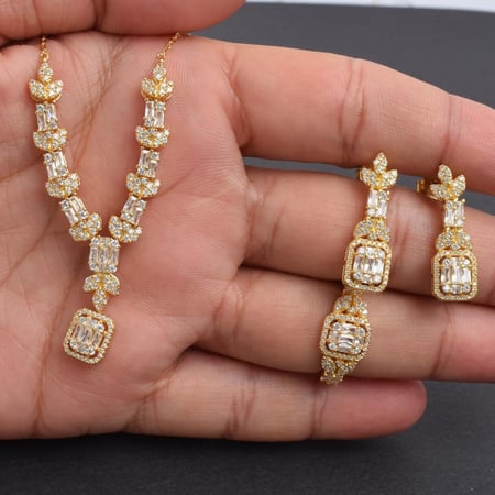 نصف طقم فضة وزن الفضة 15.4- عيار 925