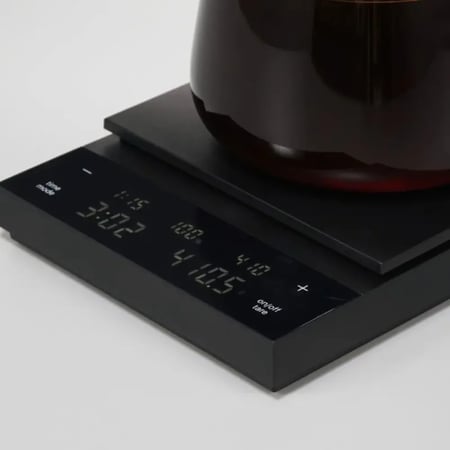 ميزان قهوة بولاريس من هاريو ذكي لقياس وزن البن والماء ونسبة الاستخلاص