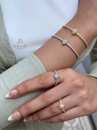 طقم (أسوارة + خاتم) مزينين بالزريكون .. ومطليين