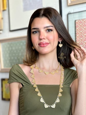 طقم فاخر 3 قطع (عقد طويل + عقد قصير + حلق) مطليين