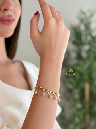 اسوارة جميلة مطلية.. تجمل يدك