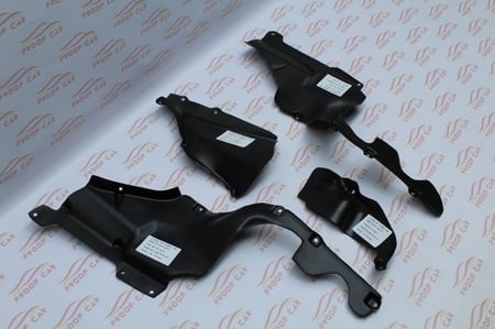 بطانة مكينة لاندكروزر 98 الى 2007 4قطع