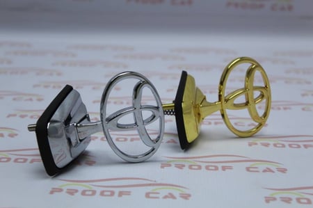 علامة كبوت لاندكروزر 98 الى 2007 فضي