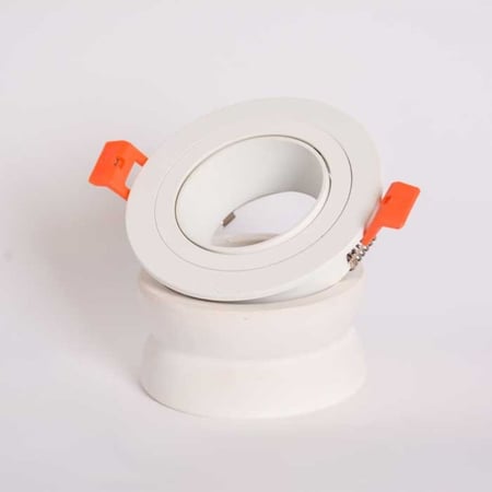 فريم سبوت المنيوم أبيض 9.5 سم متحرك 9280