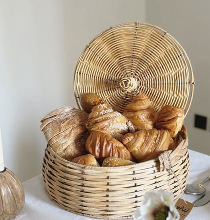 سلة خوص بغطاء