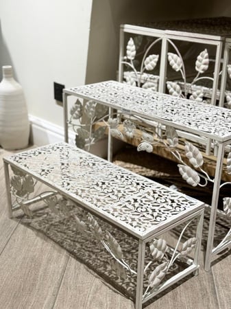 استاند حديد