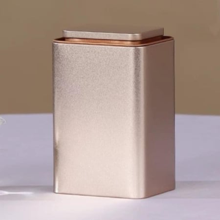 علبة معدنية رباعية لون ذهبي سعة 160 جم