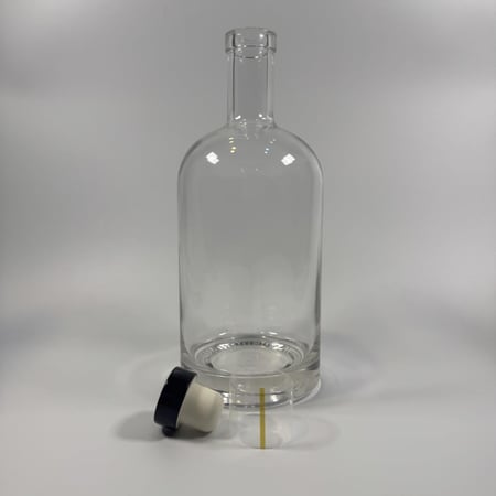 كرتون قوارير زجاج شفاف عالي الجودة و قاعدة سميكة 750 مل ( 20 حبة )