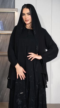 عباية شيفون كلوش بتطريز من الاسفل