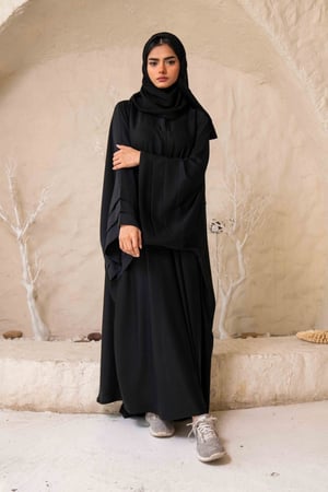 عباية كلوش باكمام واسعة