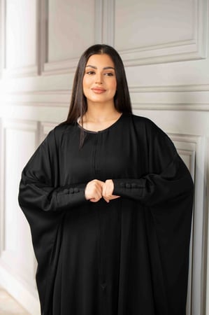 عباية بشت مفتوحة بأكمام أزره