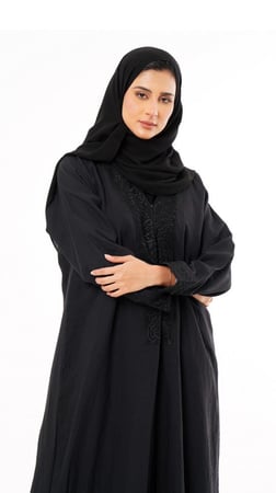 عباية بنقش عربي من الامام والخلف