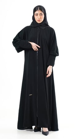 عباية كلوش بسحاب وازرار قماشية على الاكمام