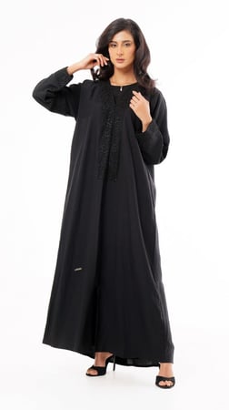 عباية بنقش عربي من الامام والخلف