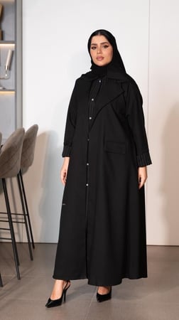 عباية بليزر بفستان متصل مقلم