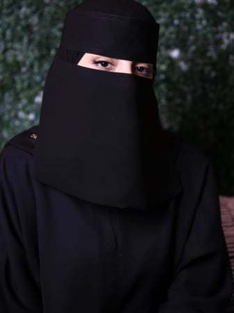 نقاب واسع بلوقو