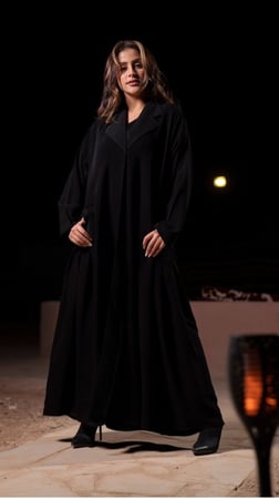 عباية ياقه رسميه بجيوب جانبيه