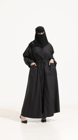 عباية بجيوب وربطه زم على الخصر