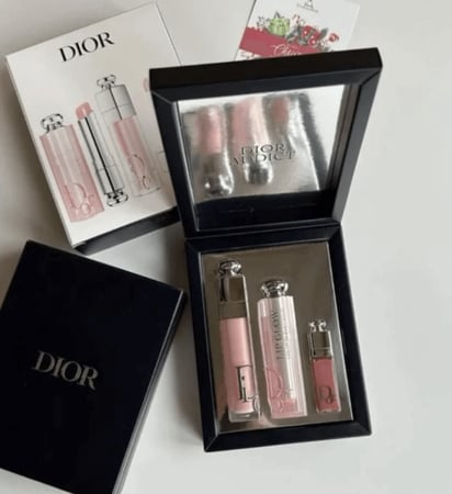 قلوسات ديور