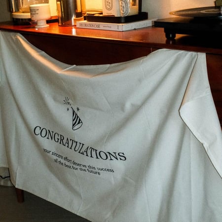 لوحة قماشية- congratulations poster