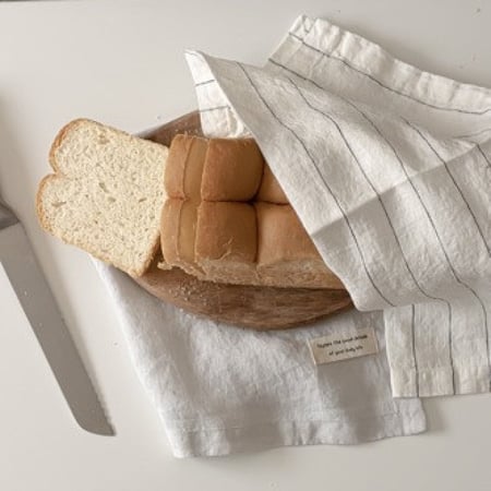 منديل كتان رمادي- gray linen napkin