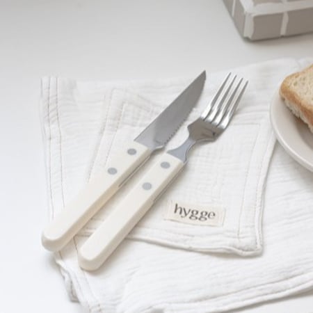 Utensil Set - طقم أدوات المائدة.