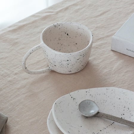 كوب سيراميك بتصميم فريد Speckled White