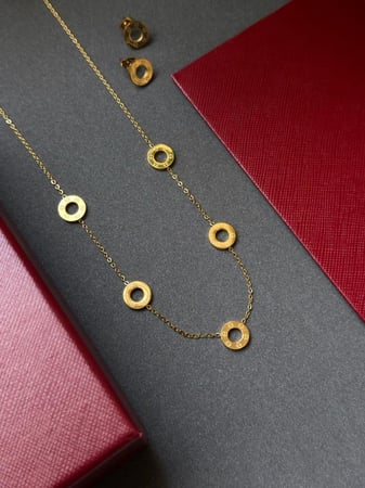 سلسال وحلق  كارتيه