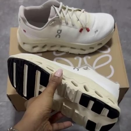 On Running Cloudtilt mesh sneakers