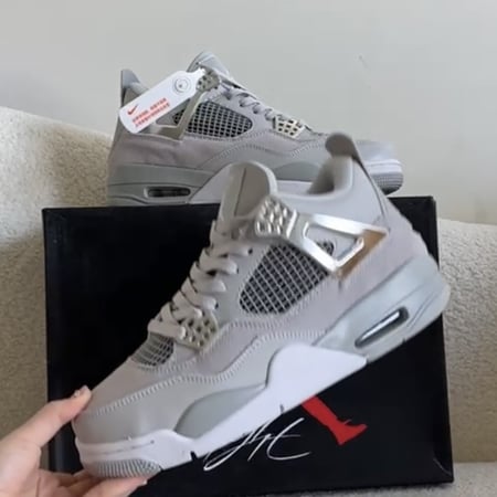 Air Jordan 4 "Frozen Moments"